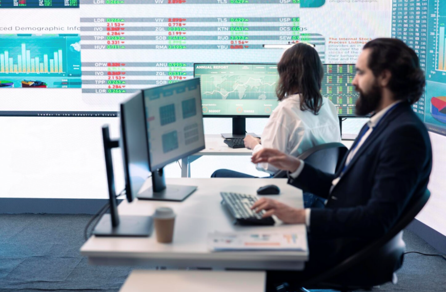 Trades Management Software UK: How to Choose a System That Fits Your Business